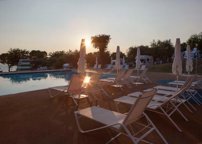 캠프장 Continental *